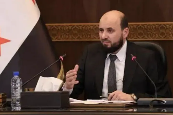 هل صدر مرسوم رئاسي بإقالة وزير الطاقة محمد البشير؟