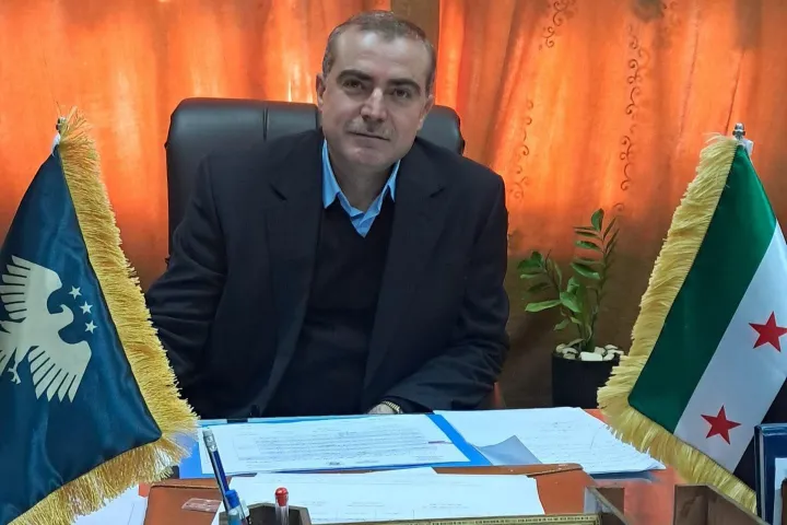 ما حقيقة الصورة المتداولة لمدير المعهد التقاني الزراعي بجامعة دمشق؟