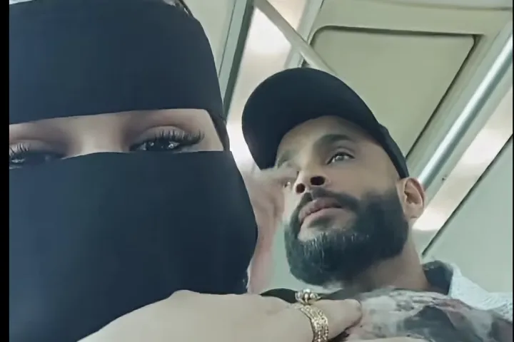 ما حقيقة فيديو تحرش عنصر من الأمن العام بفتاة منتقبة في حافلة عامة بإدلب؟