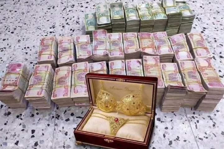 ما حقيقة العثور على ملابس داخلية ذهبية مرصعة بالأحجار ضمن مسروقات عالية النصيف؟