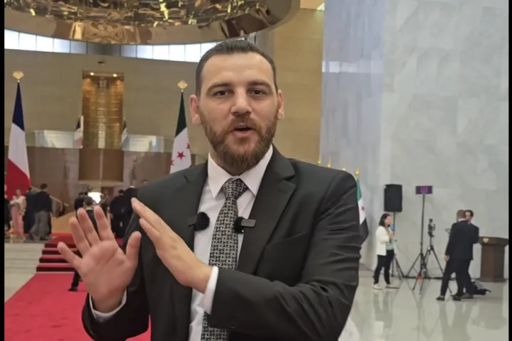 حقيقة تصريح الإعلامي يمان السيد حول تساوي دخل السوري مع المواطن الأوروبي