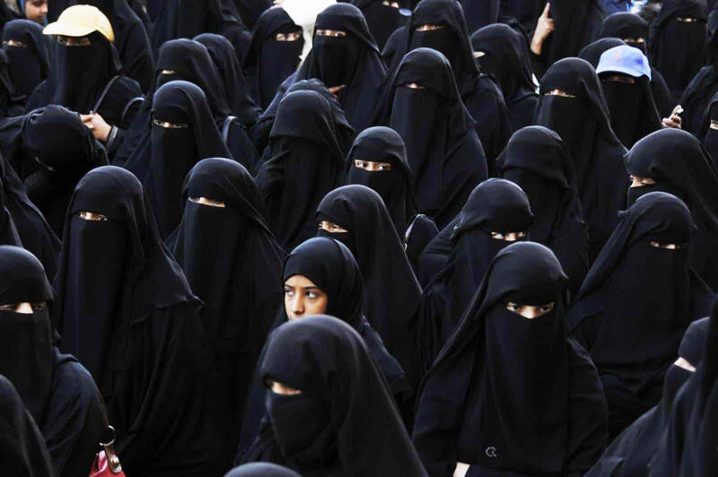 ما حقيقة إعلانات بيع السبايا في الشمال السوري؟